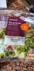 Curry rijst met varkenshaas en krokante spekjes