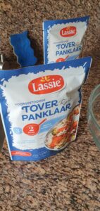Curry rijst met varkenshaas en krokante spekjes