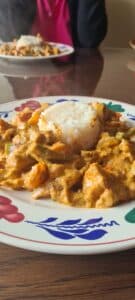 Rode curry wok groenten witte rijst
