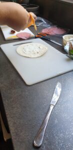 Tortilla boursin en salami